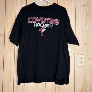 Majestic Arizona Coyotes Vintage Black Tee with Red, White & Blue Logo